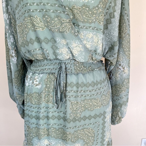 Altar’d State Long Sleeve Bandanna Print Wrap Front Dress - Picture 4 of 14